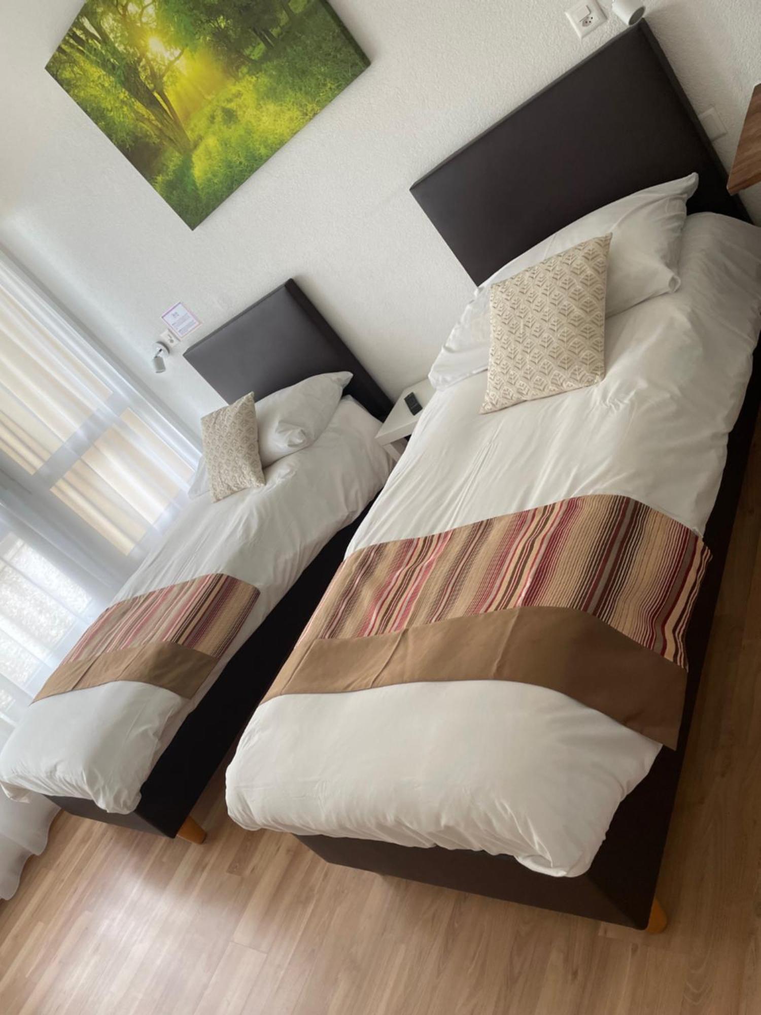 Eh!Toi Self Motel Etoy Kültér fotó